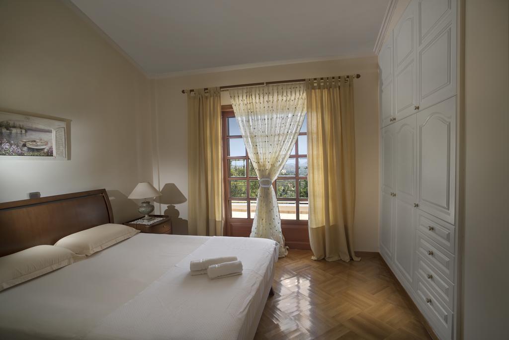 Villa Corina Near The Airport Kouvaras Luaran gambar