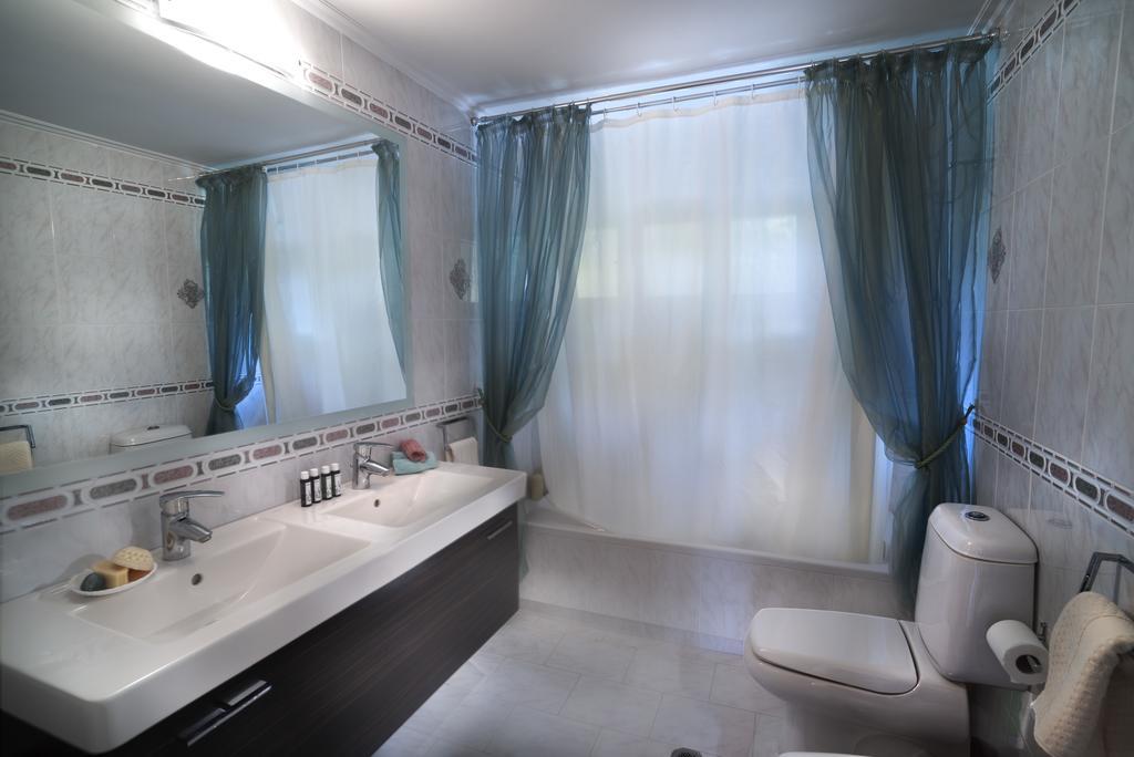 Villa Corina Near The Airport Kouvaras Luaran gambar